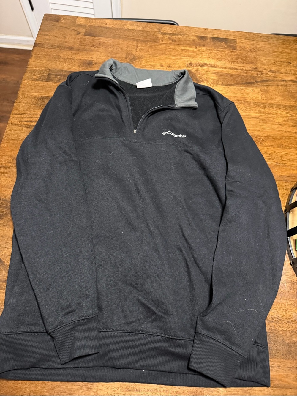 Columbia Black Quarter-Zip Pullover with Gray Collar